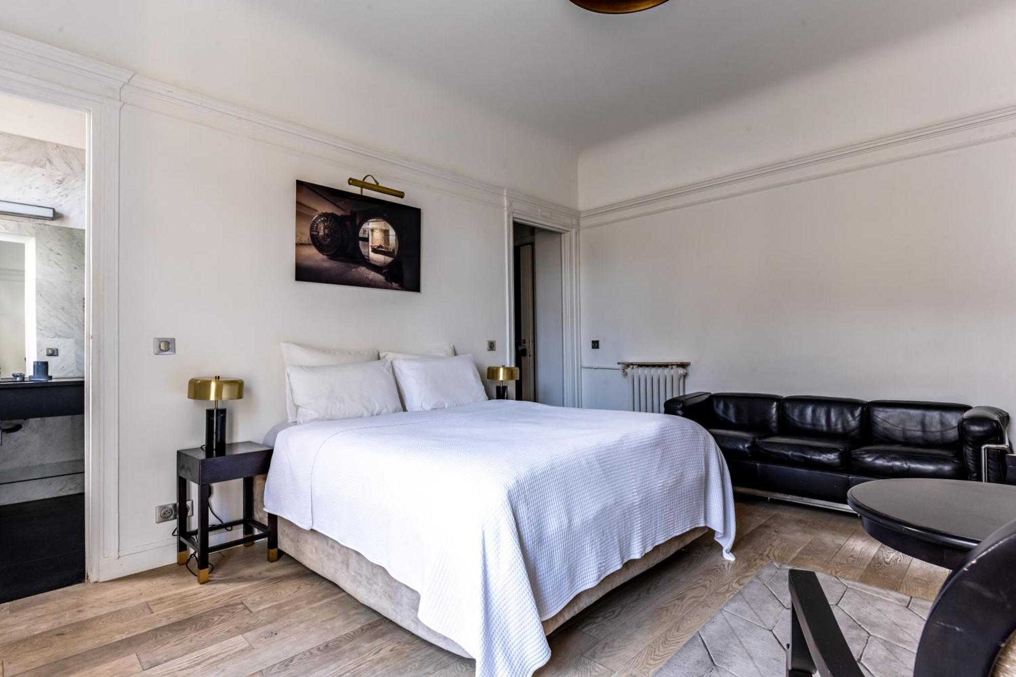 Appartement Champs Elysées Parigi Esterno foto