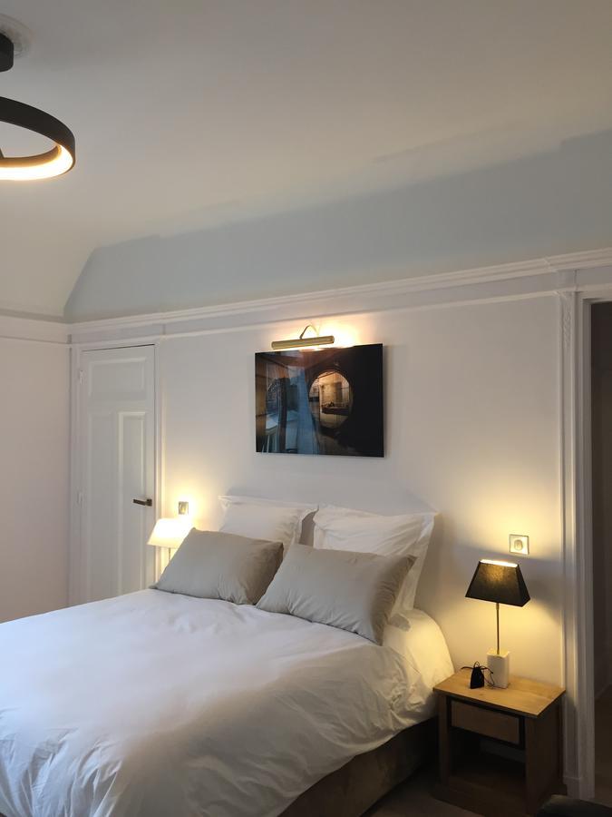 Appartement Champs Elysées Parigi Esterno foto
