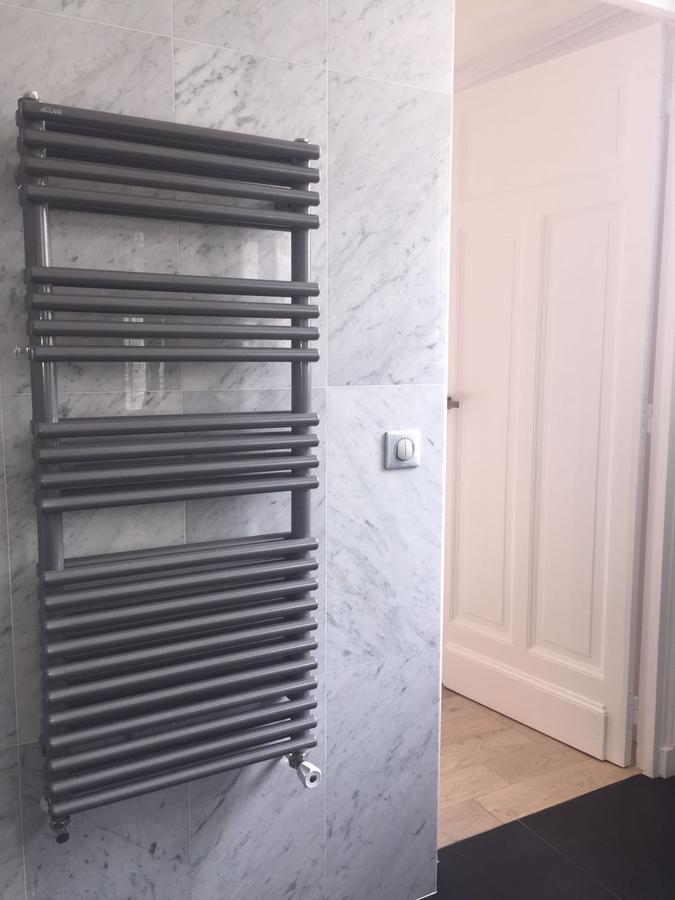 Appartement Champs Elysées Parigi Esterno foto