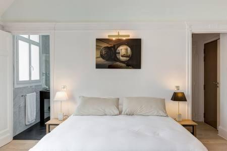 Appartement Champs Elysées Parigi Esterno foto