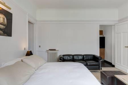 Appartement Champs Elysées Parigi Esterno foto