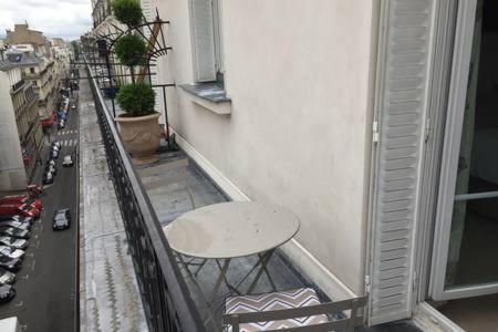 Appartement Champs Elysées Parigi Esterno foto